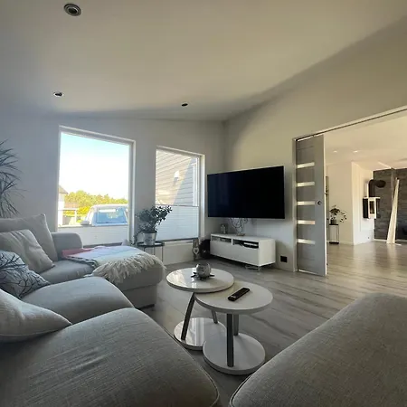 Holiday home Familiehus, 200m Til Badevann Kristiansand